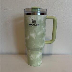 Stanley green 40oz tumbler
